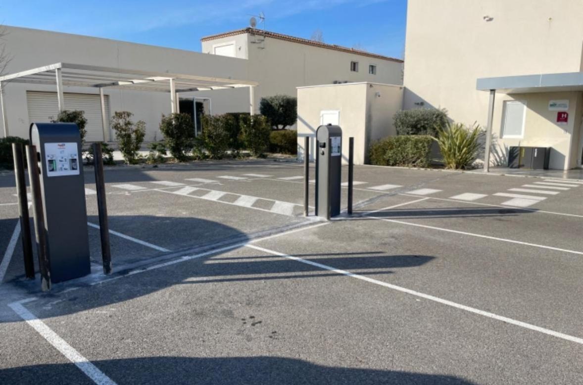 Brit Hotel Martigues Nord Екстер'єр фото